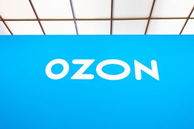 19 Ekim 2021, Moskova, Rusya: Ozon bayiliği Rusya 'nın en popüler perakende satış ve dağıtım şirketlerinden biridir