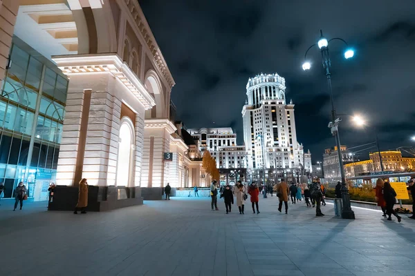 Oktober 2021 Moskva Ryssland Paveletsky Järnvägsstation Med Bråttom Passagerare Kvällen — Stockfoto