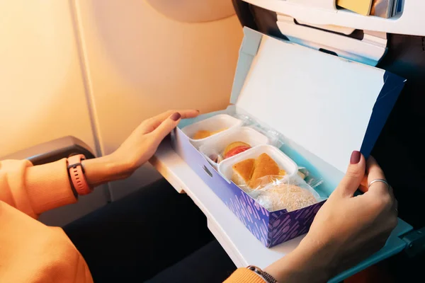 Pranzo Sacco Con Colazione Leggera Salutare Durante Volo Bordo Dell — Foto Stock