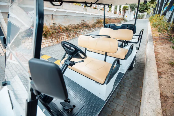 Coche Eléctrico Carrito Buggy Golf Para Transporte Turistas Zona Hotelera — Foto de Stock