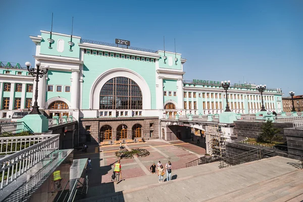 Июля 2021 Года Новосибирск Россия Главное Здание Новосибирского Железнодорожного Вокзала — стоковое фото
