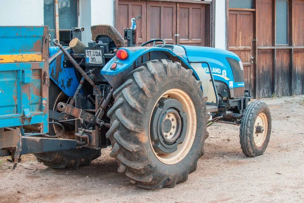 May 2022 Antalya Turkey New Holland Brand Logotype Old Tractor — Stockfoto