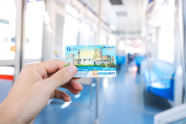 Maio 2022 Antalya Turquia Mão Passageiro Segurando Cartão Antalyakart Para — Fotografia de Stock