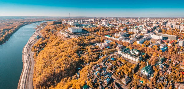 Flygfoto Över Floden Stranden Och Centrala Distriktet Och Centrum Staden — Stockfoto