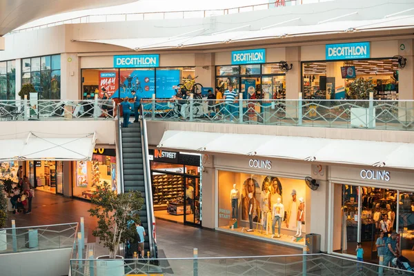 Mayo 2022 Antalya Turquía Diferentes Tiendas Tiendas Ropa Erasta Mall — Foto de Stock