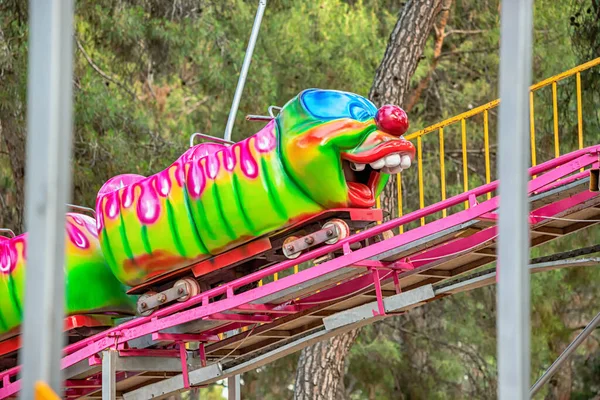 Strange Frightening Attraction Outdoor Circus Amusement Park Cringe Creepy Funfair — Φωτογραφία Αρχείου