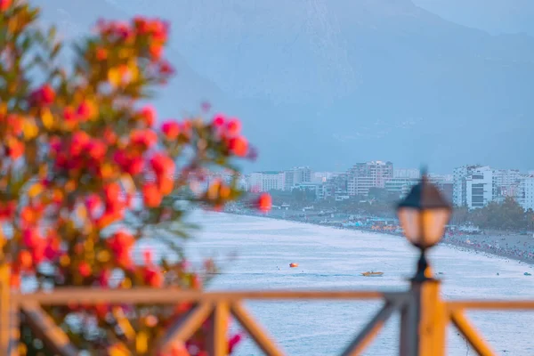 Famous Konyaalti Beach Scenic Cityscape View View Point Decorative Lantern — Stock Photo, Image