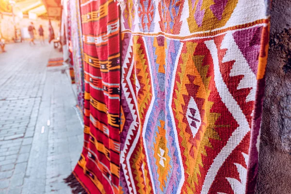 Traditional Handmade Turkish Carpet Oriental Pattern Sale Outdoors Marketplace — Fotografia de Stock