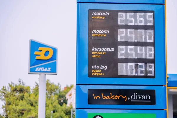 July 2022 Antalya Turkey Inflation Expensive Prices Petroleum Products Motorists — Foto Stock