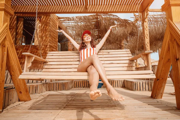 Girl Sunbathing Chaise Longue Resort Town Vacation Tourism Concept — Stock fotografie