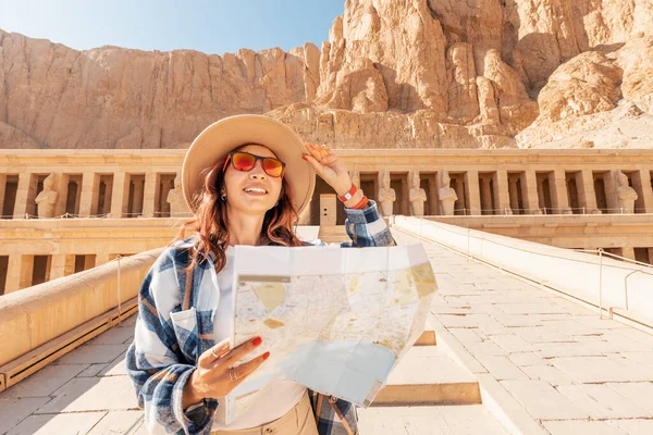 Girl Tourist Traveler Map Exploring Sights Ancient City Thebes Modern — Stock Fotó