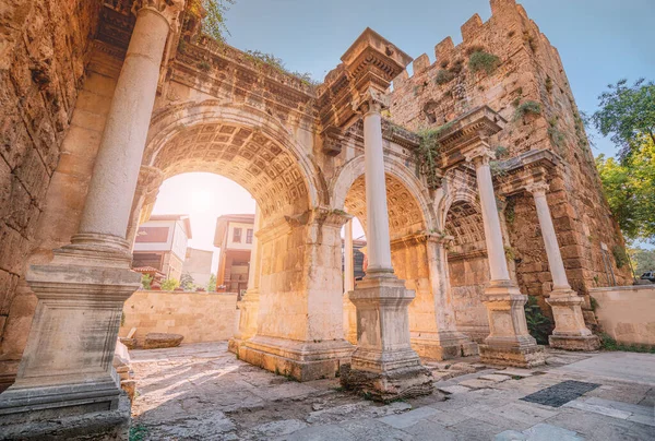 Famous Gate Hadrian Arch Antalya Visitors Travel Landmarks Must See — Photo