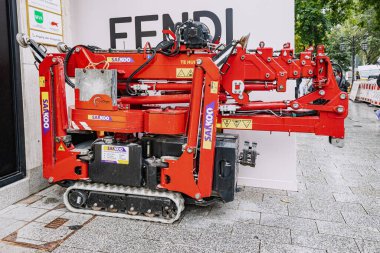 21 Temmuz 2022, Düsseldorf, Almanya: Comapct Insansız inşaat kaldırma makinesi