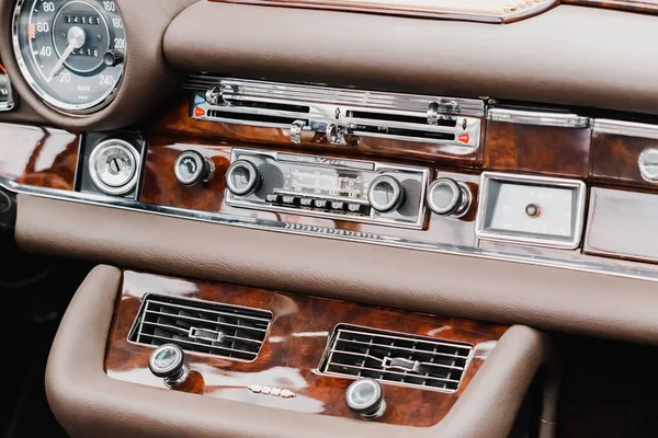 July 2022 Dusseldorf Germany Interior Retro Car Steering Wheel Dashboard — Stock Photo, Image