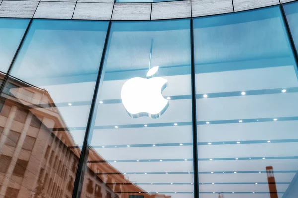 Липня 2022 Року Дуссельдорф Німеччина Логотип Apple Біля Входу Магазин — стокове фото