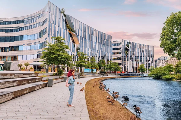 Juli 2022 Düsseldorf Tyskland Stadsbild Med Bogen Berömd Arkitekturbyggnad Och — Stockfoto