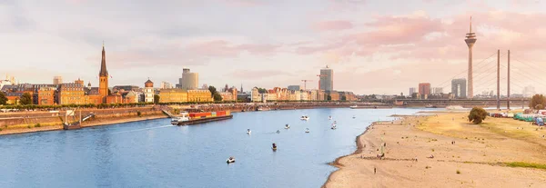 Panoramic View Rheinkniebrucke Bridge Tower Dusseldorf City Transportation Water Way — Stock Photo, Image