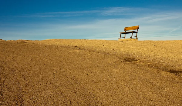 Hill with a Bench in Death Valley — Stock Photo, Image