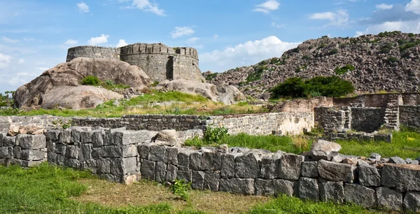 Gingee Fort ruiner - Stock-foto