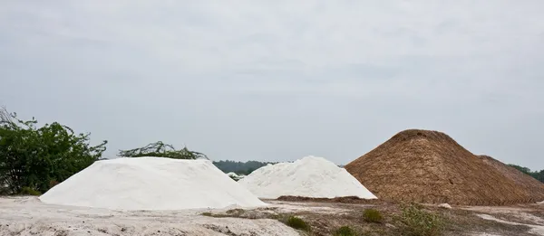 Pilhas de sal — Fotografia de Stock