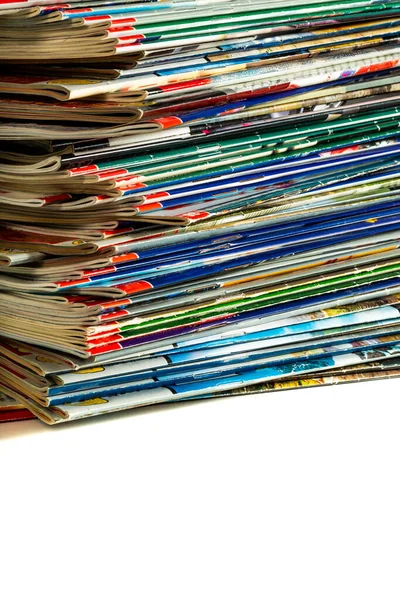 Uma Pilha Bagunçada Revistas Antigas Coloridas Sobre Fundo Claro — Fotografia de Stock