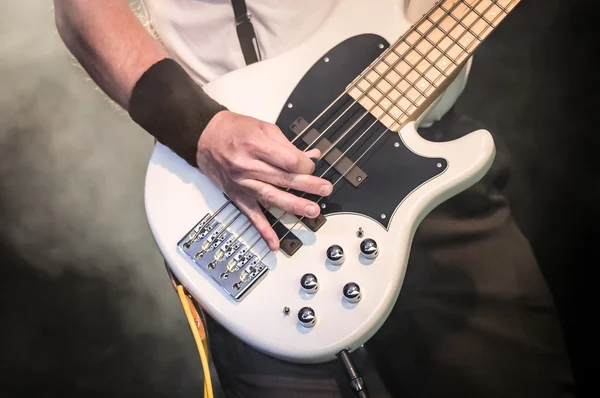 Bass guitar — Stock Photo, Image