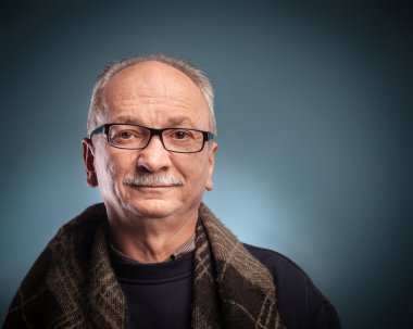yaşlı adam