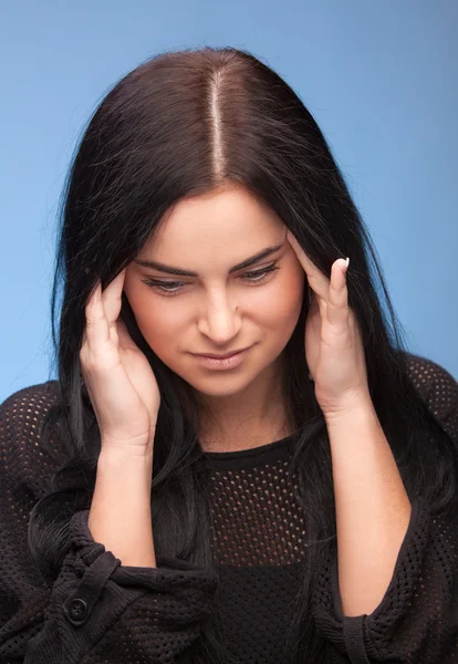 Kobieta z silny ból głowy — Zdjęcie stockowe