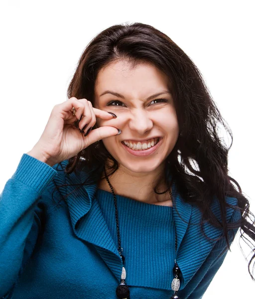 Souriant jeune femme sur blanc — Photo