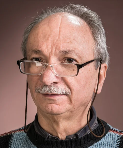 Senior man with glasses — Stock Photo, Image