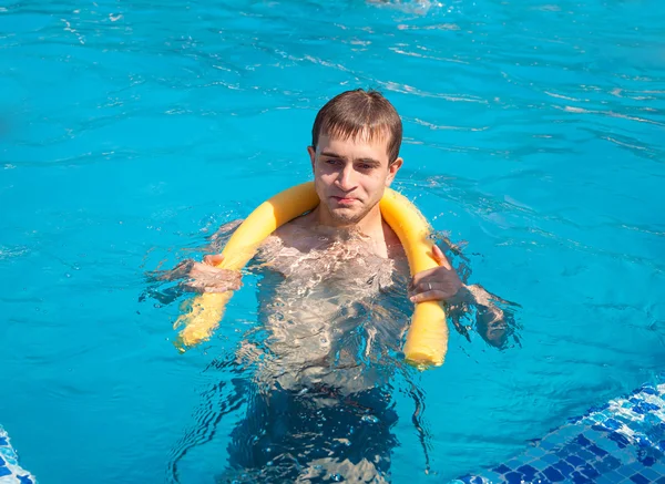 Summers at the poolside — Stock Photo, Image