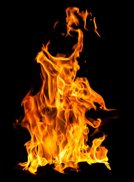 Eld lågor på svart — Stockfoto