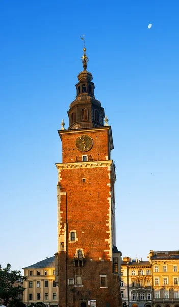 Morgon på stora torget i krakow — Stockfoto