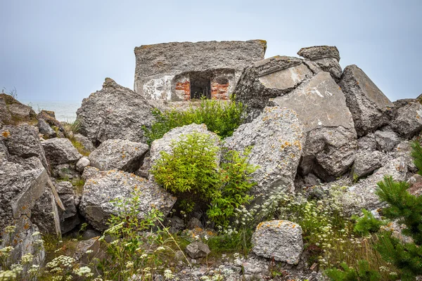 Half-demolished military fortifications — Stock Photo, Image