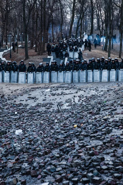 Kyjev, Ukrajina - 20 ledna 2014: ráno po násilné — Stock fotografie