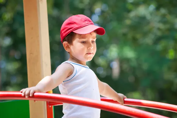 Retrato de um menino de 3-4 anos — Fotografia de Stock