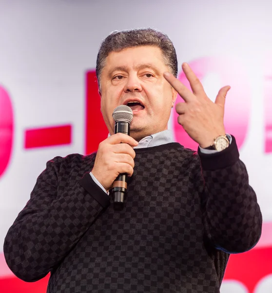 Kandydat na prezydenta Ukrainy petro Poroszenko mówi w elek — Zdjęcie stockowe