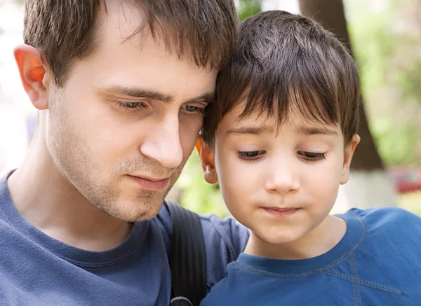 Pai e filho — Fotografia de Stock