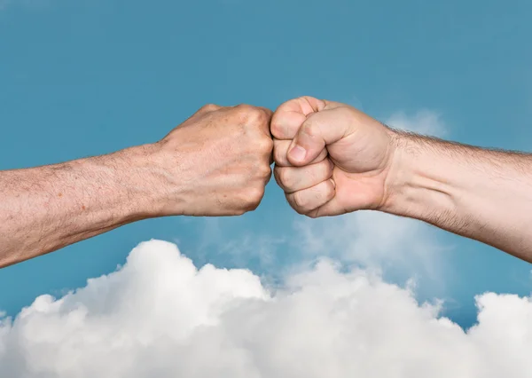 Two men bumping fists — Stock Photo, Image