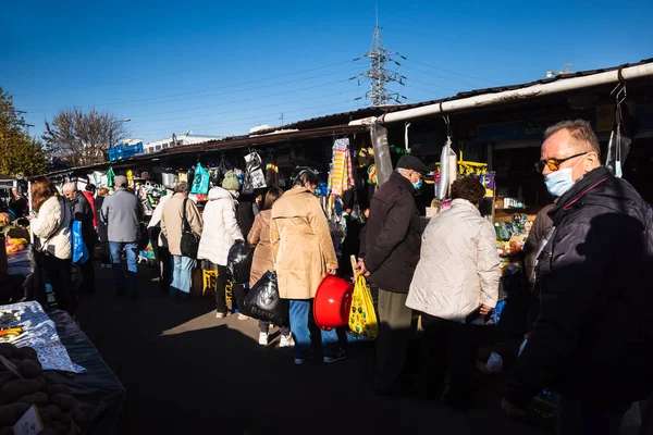 Kyiv Ukraine 2021 공사가 종료되기 데메예 시장의 마지막 사람들 직업을 — 스톡 사진