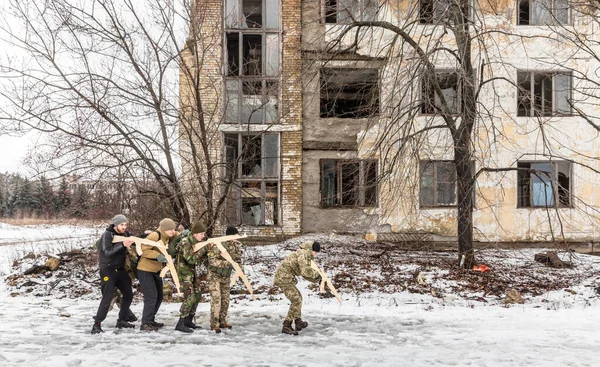 Kyiv Ukraine 2022年2月12日 在俄罗斯军事入侵乌克兰的威胁下的领土防御演习 在乌克兰基辅举行的平民军事演习 — 图库照片