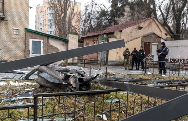 Kyiv Ucrânia Fevereiro 2022 Guerra Rússia Contra Ucrânia Escombros Foguete — Fotografia de Stock