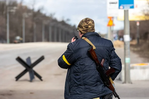 Kyiv Ukraine 2022年2月27日 ロシアとウクライナの戦争 キエフの都市の領土防衛の大隊の戦闘機 — ストック写真