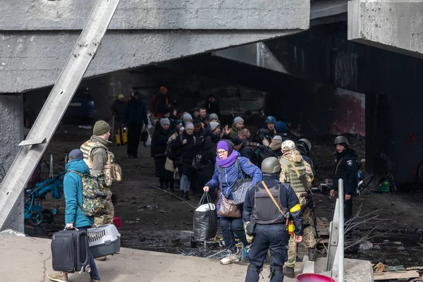 Irpin Ukraine Maart 2022 Oorlog Oekraïne Duizenden Inwoners Van Irpin — Stockfoto