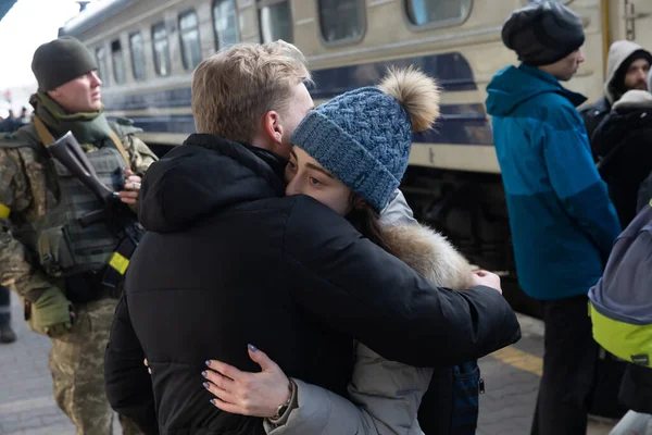 Kyiv Ukraina Marzec 2022 Uchodźcy Wojenni Ukrainie Ludzie Stacji Kolejowej — Zdjęcie stockowe