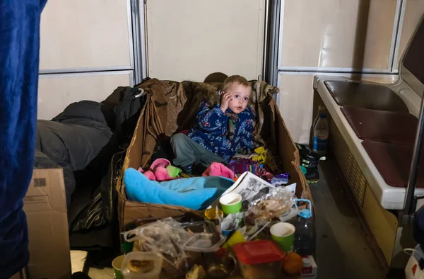 Kyiv Ukraine Maart 2022 Oorlog Oekraïne Leven Een Schuilkelder Metrostation — Stockfoto