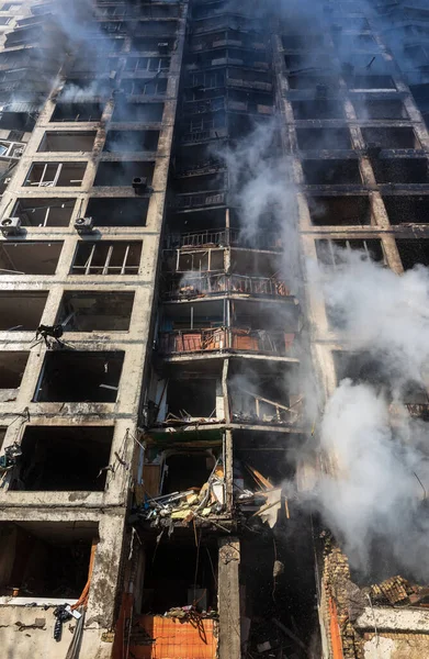 Quiiv Ucrânia Março 2022 Guerra Ucrânia Vista Geral Edifício Residencial — Fotografia de Stock