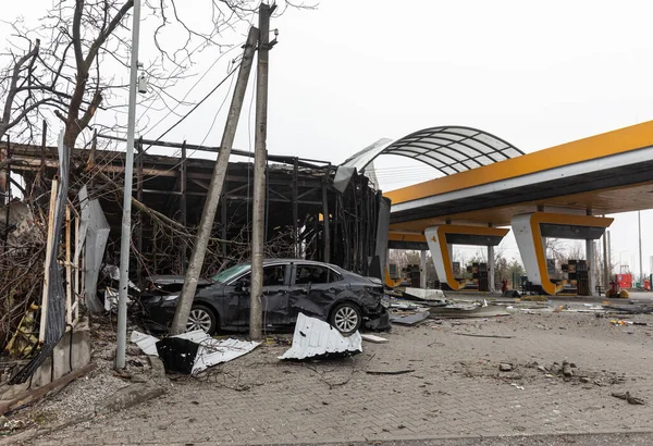 Kyiv Reg Ukraine Huhtikuu 2022 Kaaos Tuho Kuolema Huoltoasemalla Huoltoasemalla — kuvapankkivalokuva