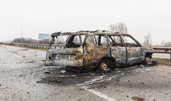 Kyiv Reg Ucrania Abril 2022 Coche Destruido Quemado Visto Una —  Fotos de Stock