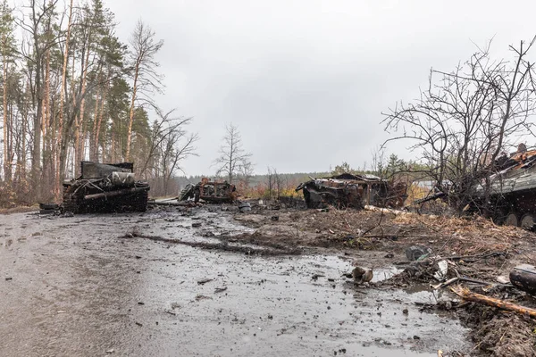 Dmitrivka Ukraine Aprprine 2022 Розбиті Танки Бойові Машини Російських Загарбників — стокове фото